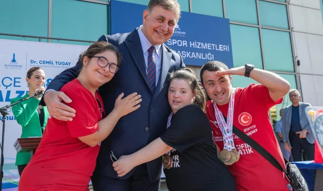 Engelleri aşarak İzmir'e gurur yaşattılar!