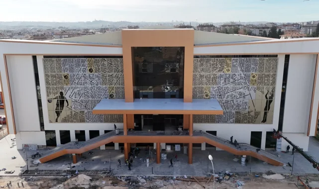 Gaziantep'de Kamil Ocak Spor Salonu 'Gazi Oyunları' ile kapılarını açıyor