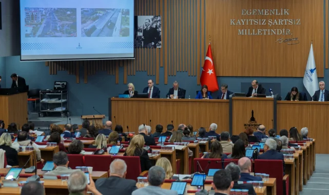 İzmir Buca'daki riskli yapılar için tahliye ve destek paketi Büyükşehir Meclisi'nde