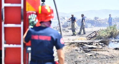 İzmir'de 2025'te 15 bin yangın! En büyük neden sigara