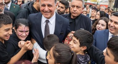 İzmir'de 'Ballıkuyu Parkı' açıldı