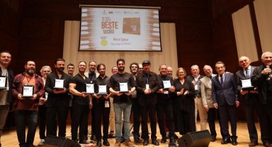 İzmir'de 'Bilgisayarla Beste Yarışması' finali yapıldı