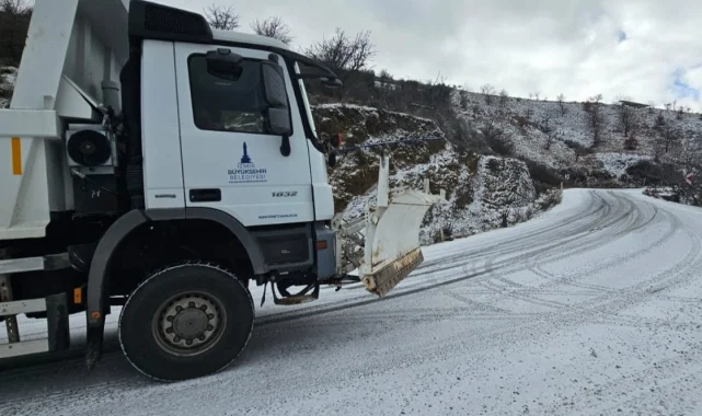 İzmir'de kar savaşçıları yollarda