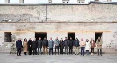 Kayseri Melikgazi'de Gön Han küllerinden doğdu
