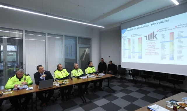 Kayseri protokolü Trafik Kontrol Merkezi'nde