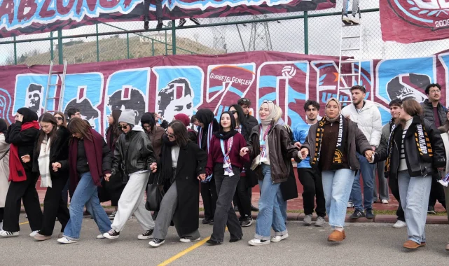 Keçiören'de üniversiteli Trabzonsporlulardan coşkulu horon festivali