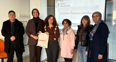 Kocaeli'de Engelsiz Ebeveyn Akademisi'nde sağlıklı beslenme konuşuldu