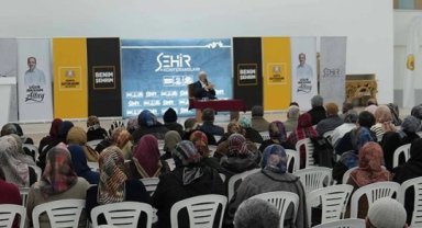 Konya'da Şehir Konferansları devam ediyor