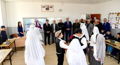 Malatya'da Başkan Er öğrencilerle buluştu