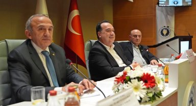 Manisa'da Başkan Dutlulu, Ticaret Odası'nda iş insanlarıyla buluştu