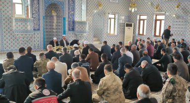 Mardin'de Pençe Kilit gazisinden şehit silah arkadaşlarına mevlit