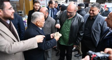 Memduh Büyükkılıç'tan esnaf ziyaretleri