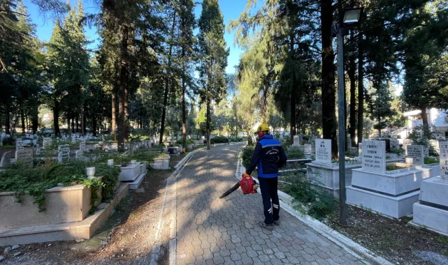 Muğla Büyükşehir'den mezarlıklarda kapsamlı bakım