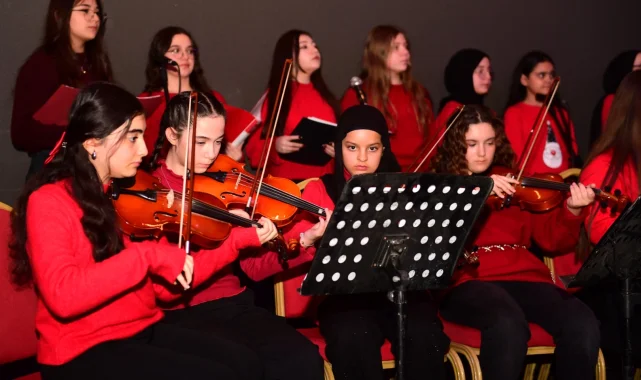 Osmangazi'nin genç müzisyenlerinden Bursalılara müzik ziyafeti