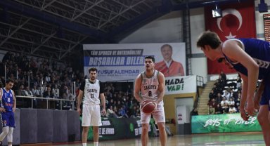 Sakarya Büyükşehir Basketbol Kütahya'da parkeye çıkıyor