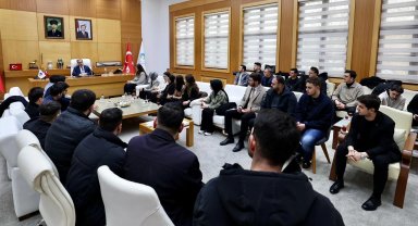Sakarya'da Başkan Alemdar, gençlerle Sakarya'nın geleceğini konuştu