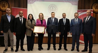Sıfır atıkta Bursa birincisi İnegöl'e çevre beratı