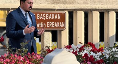 Yeniden Refah'ta gençlik Selçuk Efe'ye emanet