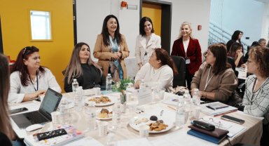 Aileyi merkeze alan çalıştay Karşıyaka'da gerçekleştirildi