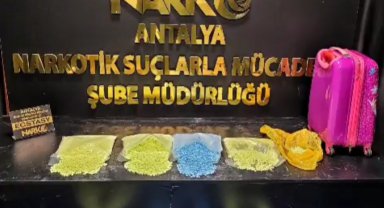 Antalya'da 15 bin ecstasy ele geçirildi