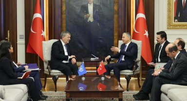 Bakan Yerlikaya, UNRWA Genel Komiseri Lazzarini ile görüştü