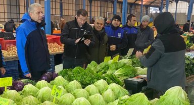 Balıkesir'de pazar yerleri hizmete uygun hale getiriliyor