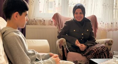 Bilecik Valisi eşi Zeynep Sözer'den anlamlı hane ziyareti