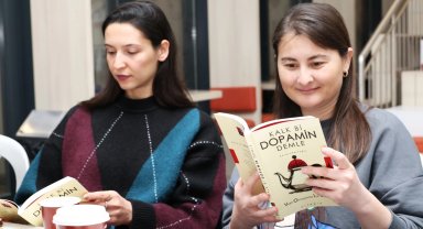 Bursa Osmangazi'de kitapseverlerden birlikte okuma keyfi