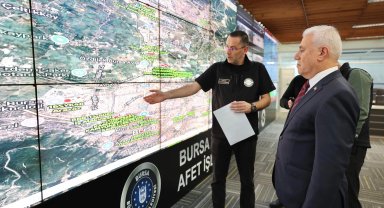 Bursa'da Başkan Bozbey'den lodos uyarısı... Gelişmeleri AKOM'dan takip etti