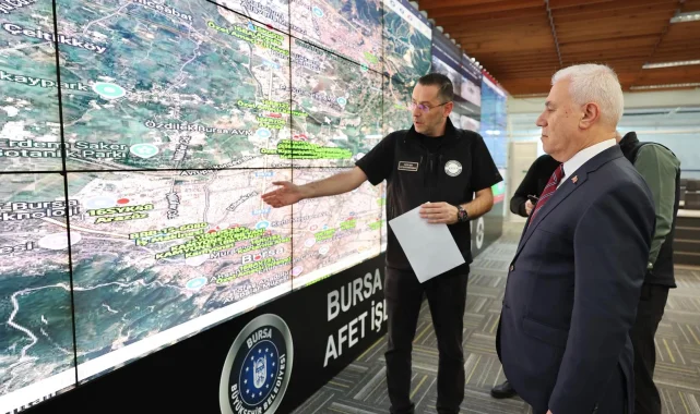 Bursa'da Başkan Bozbey'den lodos uyarısı... Gelişmeleri AKOM'dan takip etti