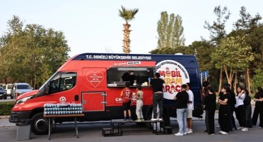 Büyükşehir'in mobil ikram araçları 1 yaşında
