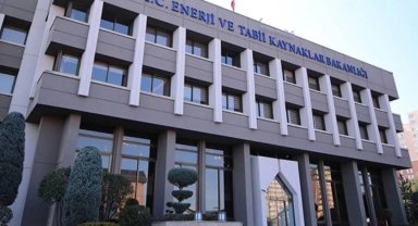 Enerji sektöründe yetkilendirme ve sertifika bedelleri güncellendi