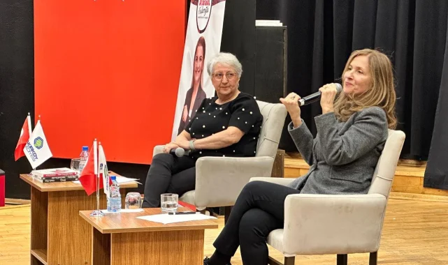 İstanbul Bakırköy'de Müge İplikçi söyleşisi