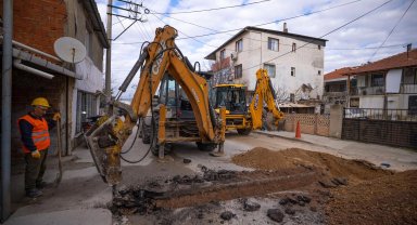 İzmir Büyükşehir'den Sarnıç'ta içme suyu yatırımı hızla ilerliyor