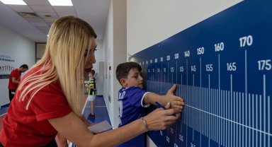 İzmir sporda hız kesmiyor