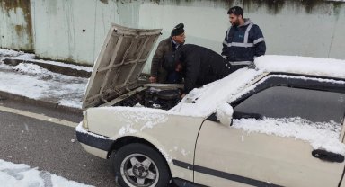 İzmit Belediyesi kar mesaisinde!
