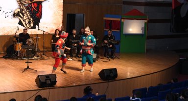 Karagöz ve Hacivat'tan miniklere müzikli gösteri