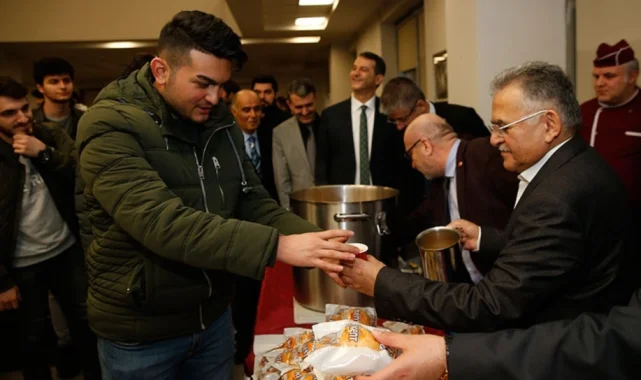 Kayseri Büyükşehir'den 1.4 milyon bardak sıcak çorba