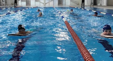 Kocaeli Çayırova'da yüzme havuzuna 20 bin kişi ilgi gösterdi