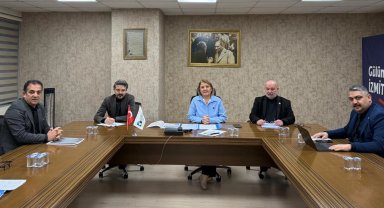 Kocaeli İzmit'te gençlik ve spor çalışmaları masaya yatırıldı