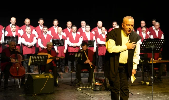 Kocaeli'de hicaz dua ve solo ilahiler gönüllere huzur verdi