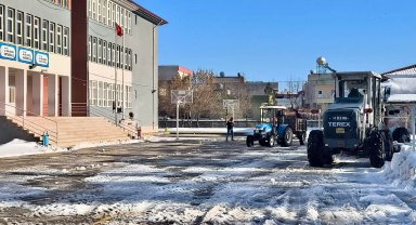 Mardin Midyat'ta kar seferberliği