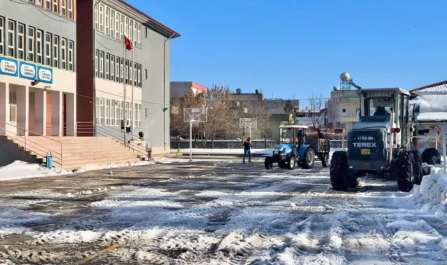 Mardin Midyat'ta kar seferberliği