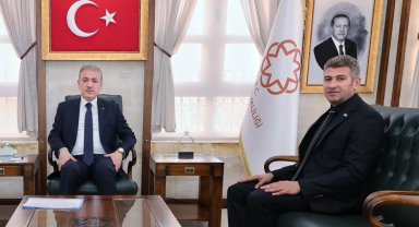 Mardin'de Hak-İş ve Hizmet-İş Sendikası'ndan Vali Akkoyun'a teşekkür