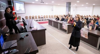 Narlıdereli edebiyatseverler Osman Balcıgil'i ağırladı