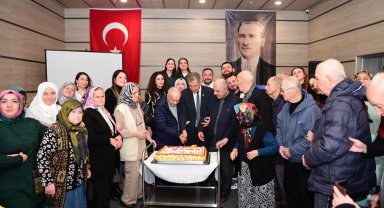 Osmangazi Belediyesi Alzheimer Gündüz Bakım Evi 3. yılını kutladı