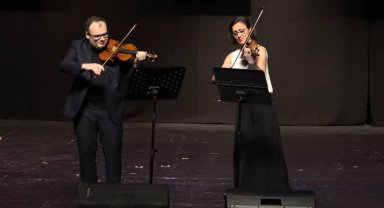 Türk ve İtalyan sanatçıdan Maltepeli müzikseverlere keman konseri