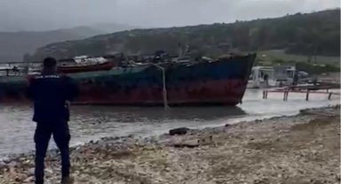 Urla sahilinde izinsiz gemi sökümüne 2 milyon TL ceza