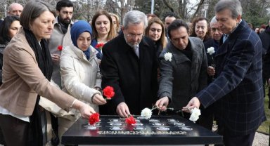 Ankara Üniversitesi depremde kaybedilen öğrencilerini andı