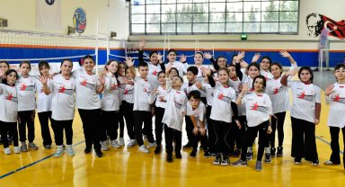 Ankara'da çocuklara 'Fabrika Voleybol' projesi